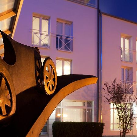 Hotel Le Bugatti Мольсайм Экстерьер фото