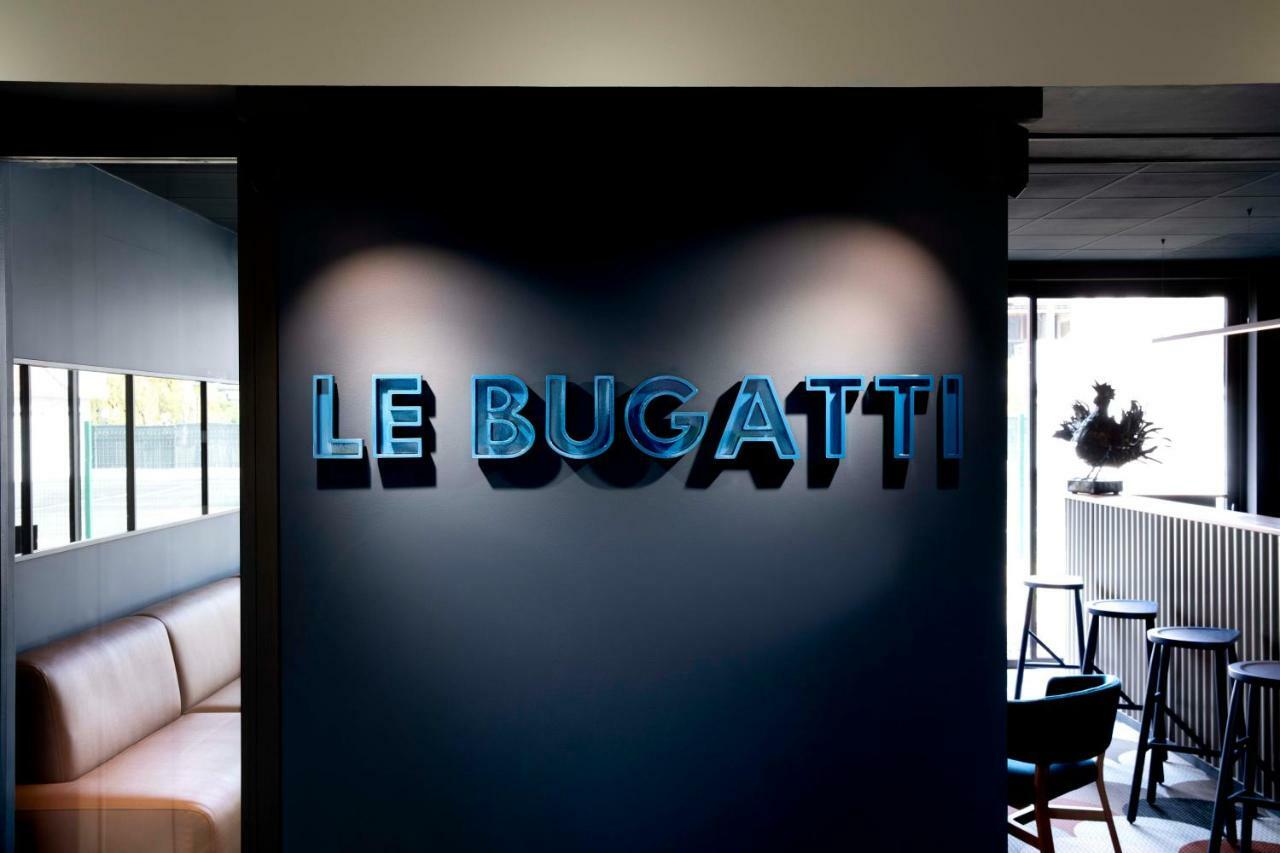 Hotel Le Bugatti Мольсайм Экстерьер фото